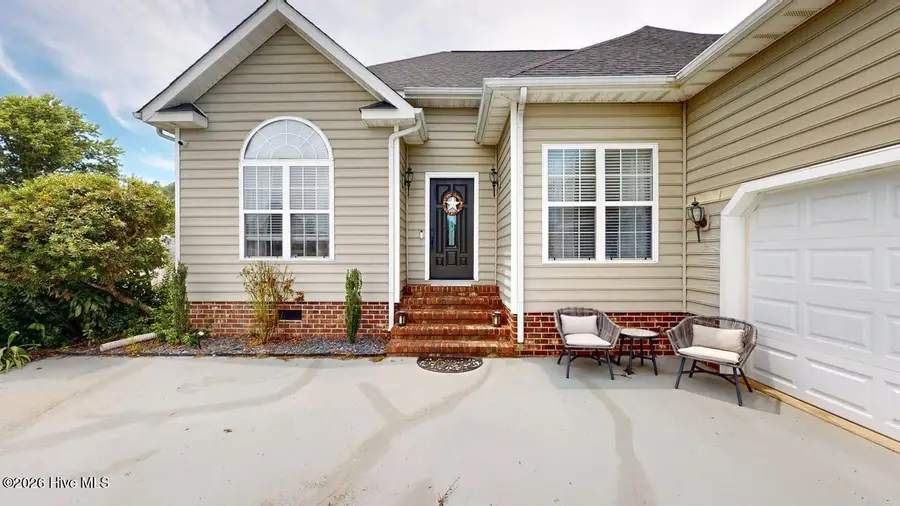 105 N Torhunta Drive, Goldsboro, NC 27534 - #3