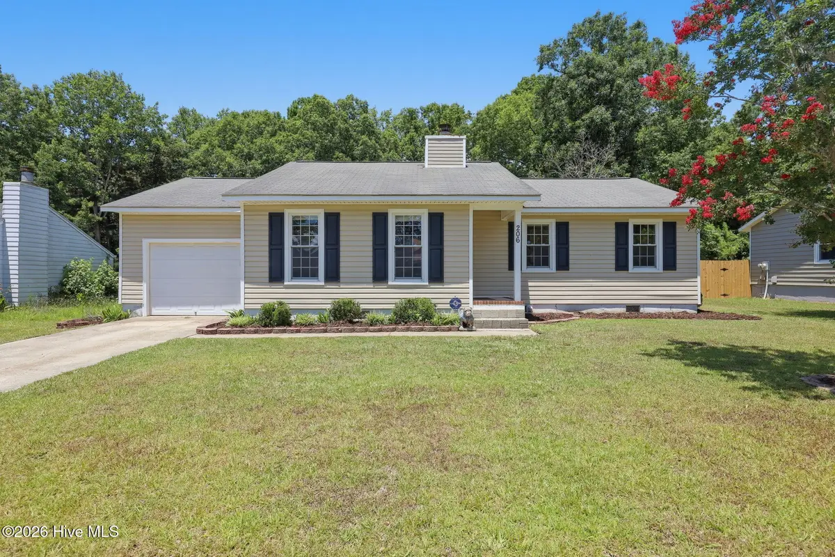 206 Spring Drive, Jacksonville, NC 28540 - #1