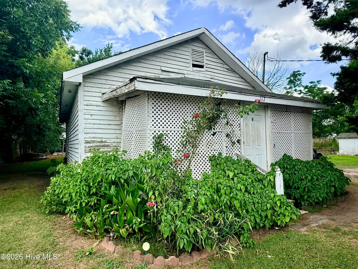 117 E Church Street, Bethel, NC 27812 - #1