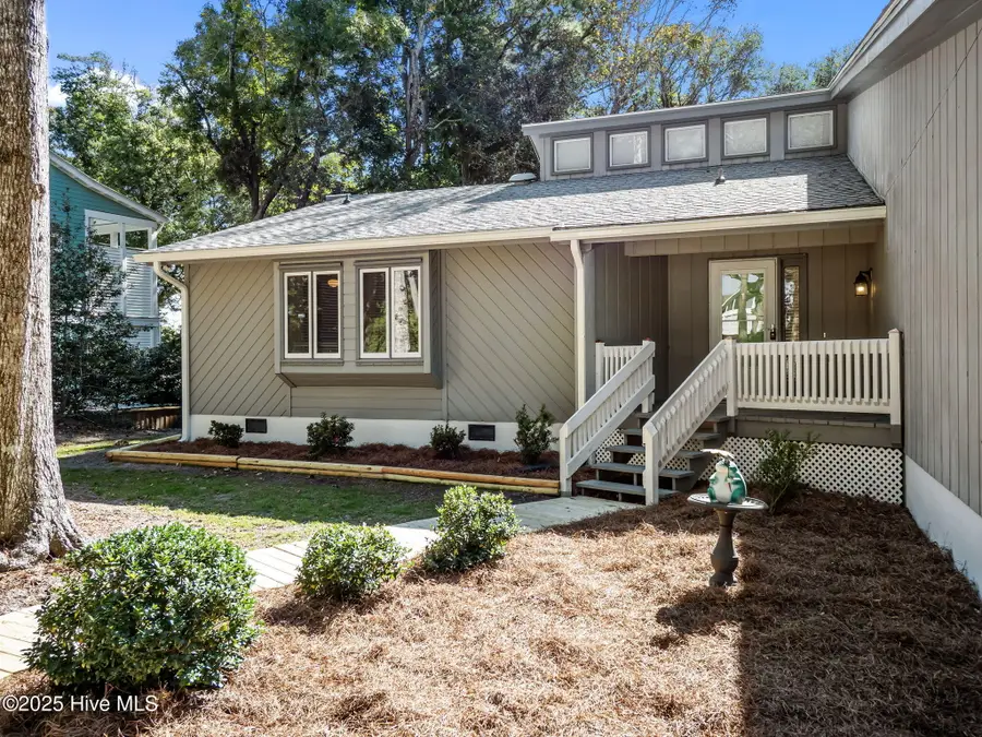 131 Oakleaf Drive, Pine Knoll Shores, NC 28512 - #2