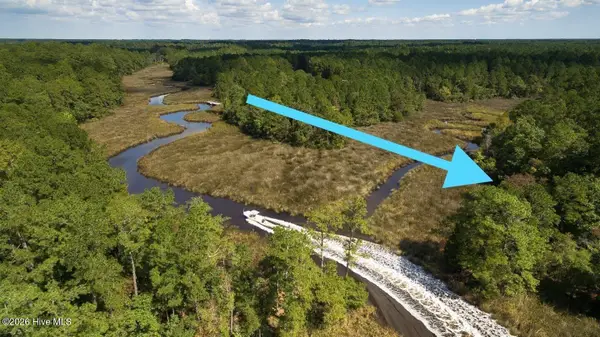 292 N Brightleaf Drive, Minnesott Beach, NC 28510