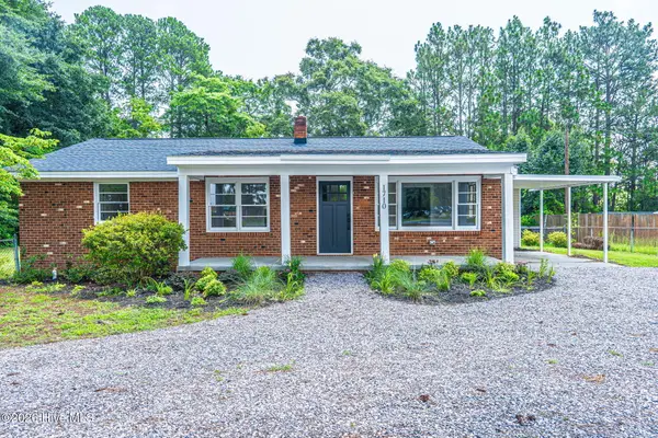 1710 N Poplar Street, Aberdeen, NC 28315
