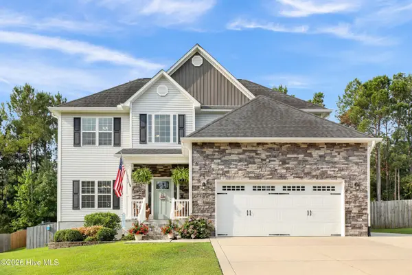379 W Huckleberry Way, Rocky Point, NC 28457
