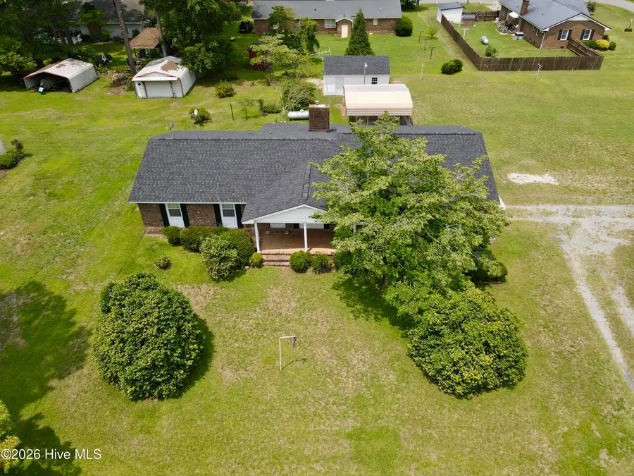 1104 Johnson Drive, Williamston, NC 27892 - #2