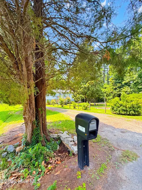 1035 W Bay Street, Belhaven, NC 27810