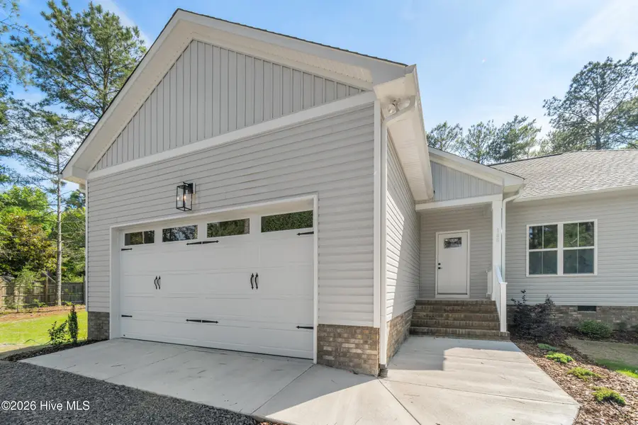 185 Shagbark Court, West End, NC 27376 - #3