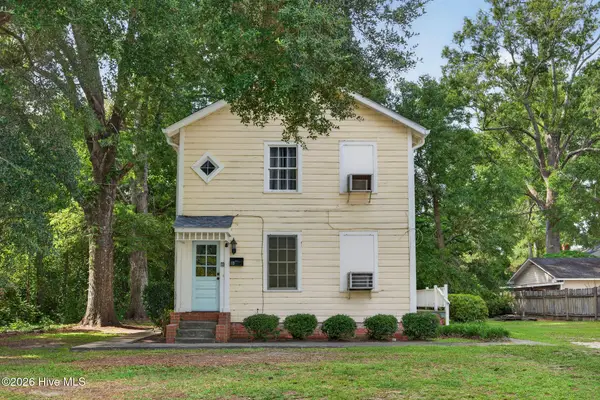206 E Calhoun Street, Whiteville, NC 28472