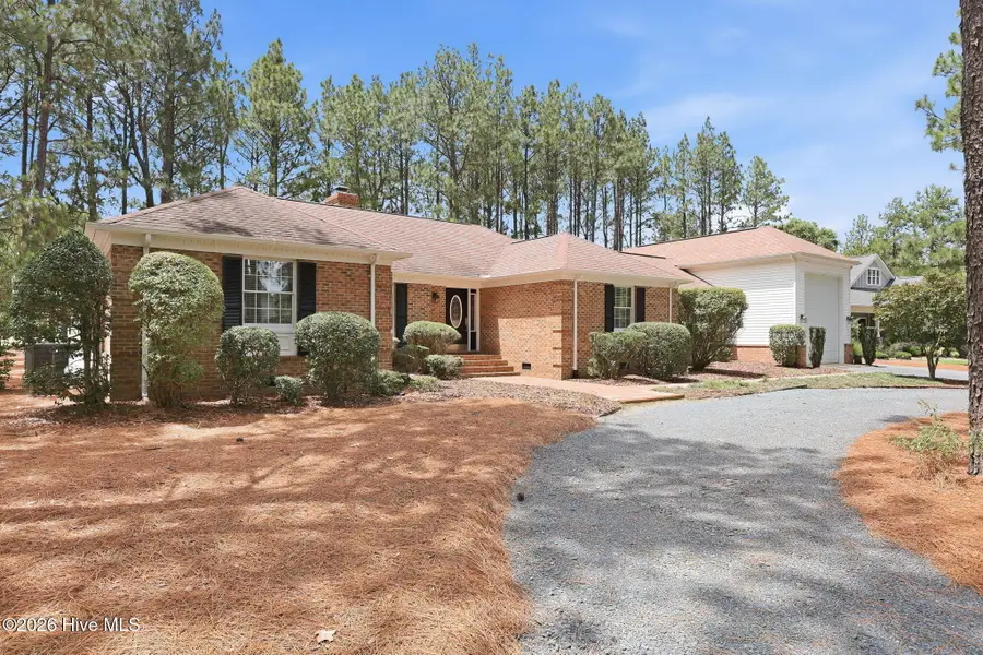 234 Longleaf Drive, West End, NC 27376 - #2