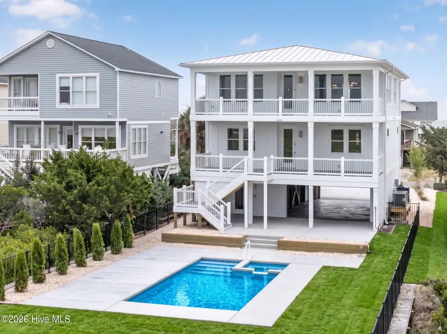2512 W Pelican Drive, Oak Island, NC 28465 - #2