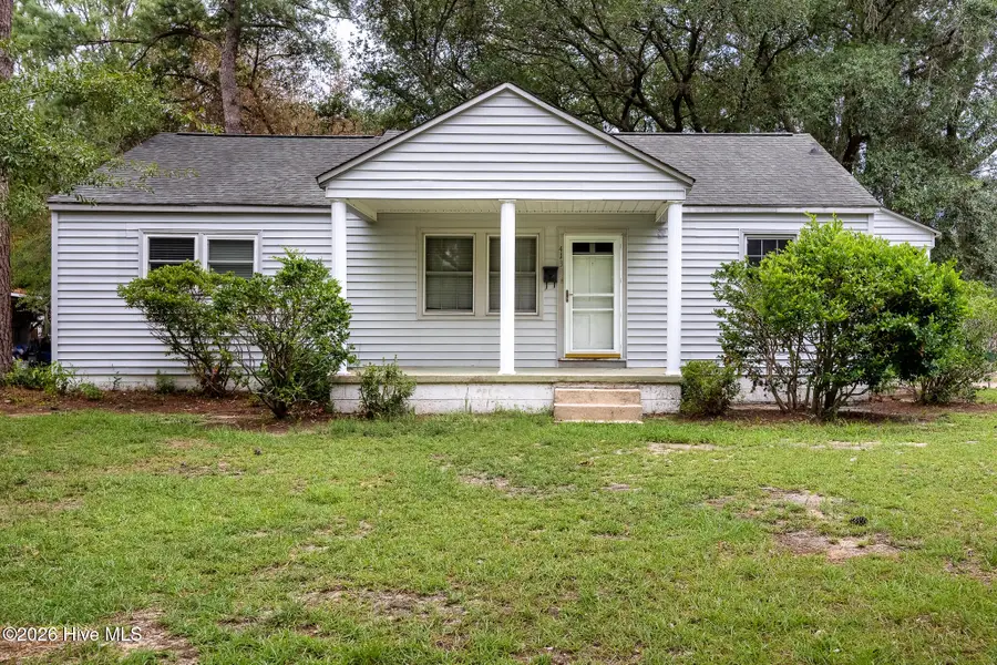 413 Seymour Street, Aberdeen, NC 28315 - #2