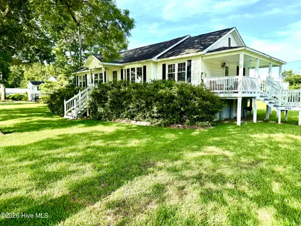 1590 S River Road, Beaufort, NC 28516