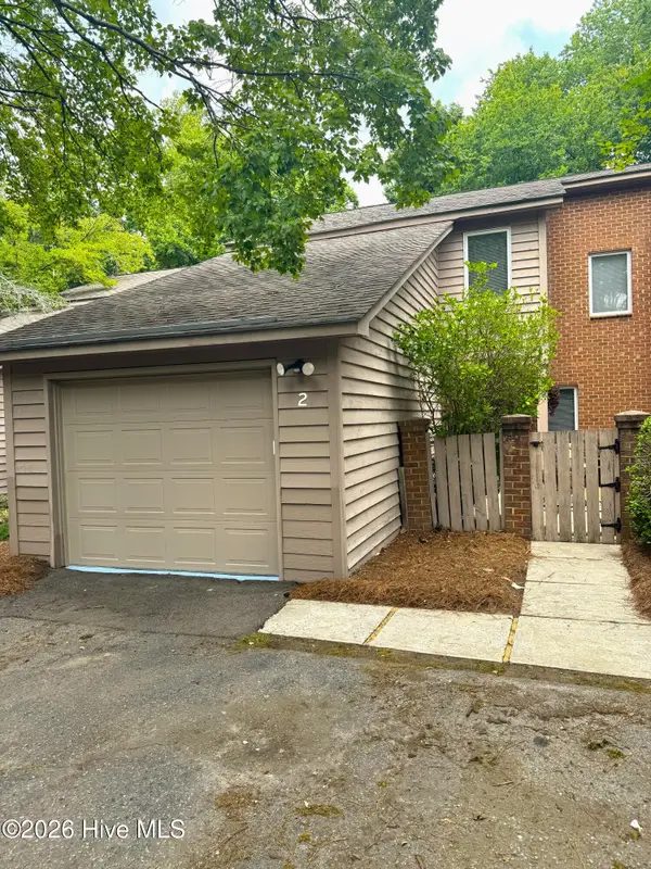 2 Palmetto Place, Greenville, NC 27858