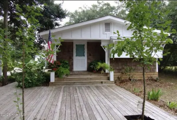 9081 Beach Drive Sw, Calabash, NC 28467