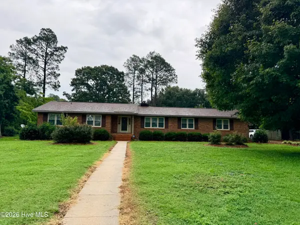 704 Highland Drive, Laurinburg, NC 28352