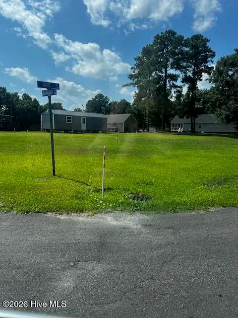 2407 Hartford Avenue, New Bern, NC 28562