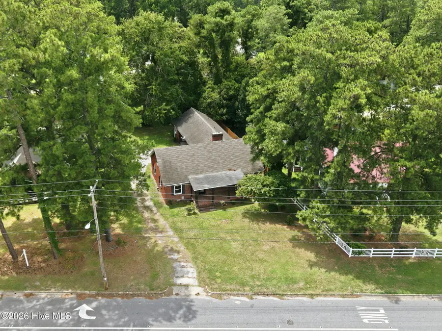 1502 N Queen Street, Kinston, NC 28501 - #2