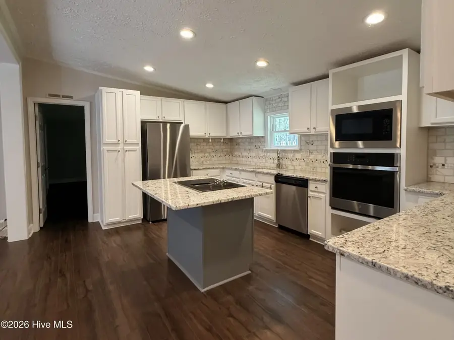 206 Tierra Lane, West End, NC 27376 - #2