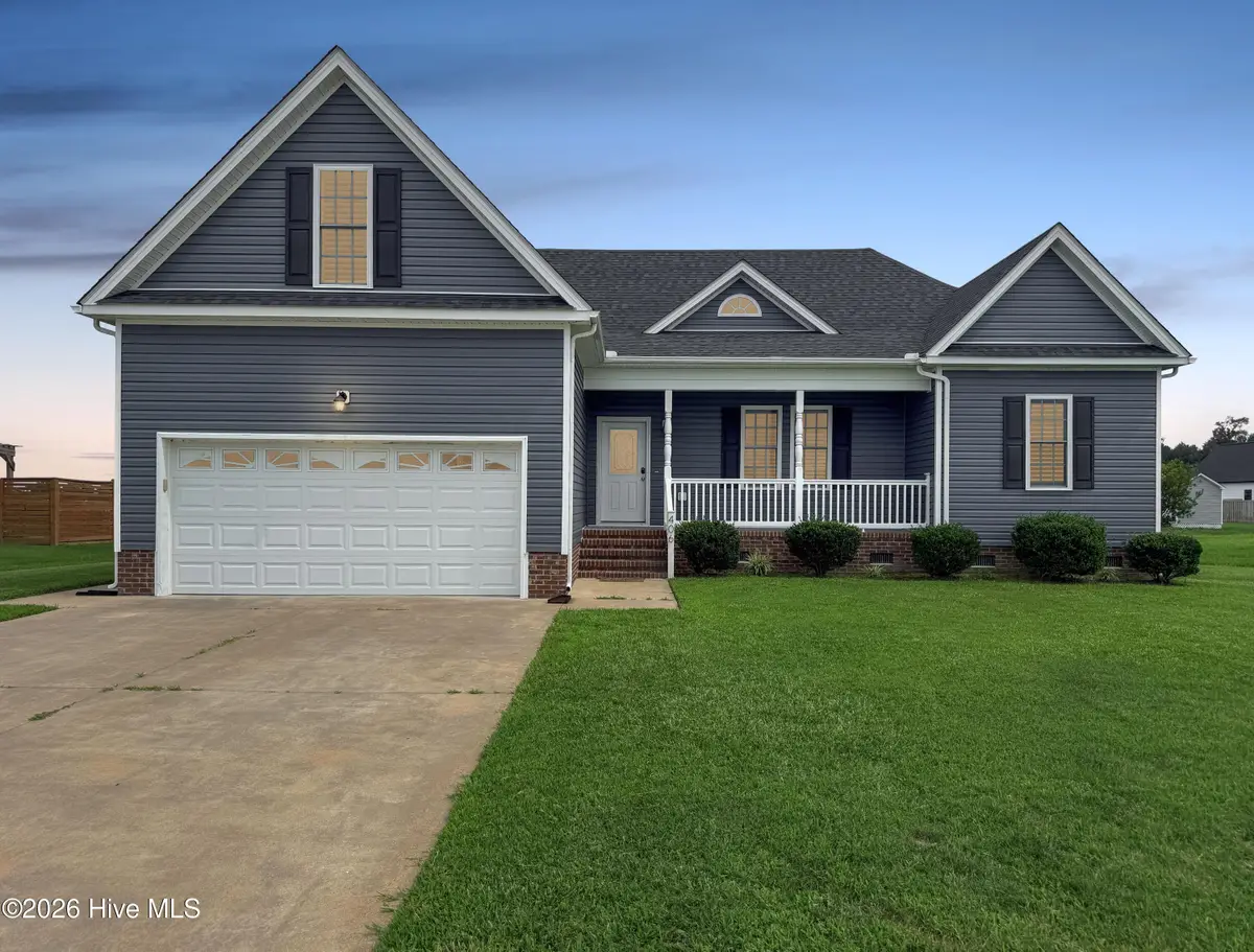 406 Spinnaker Street, Elizabeth City, NC 27909 - #1