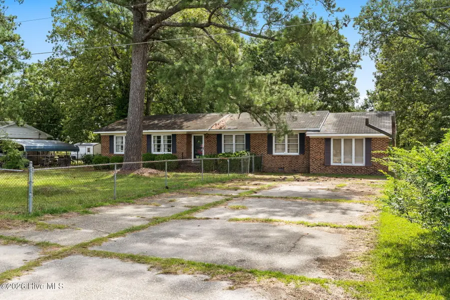 402 5th Street, Bladenboro, NC 28320 - #2