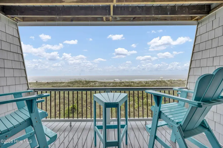 811 Carolina Beach Avenue S, Carolina Beach, NC 28428 - #2