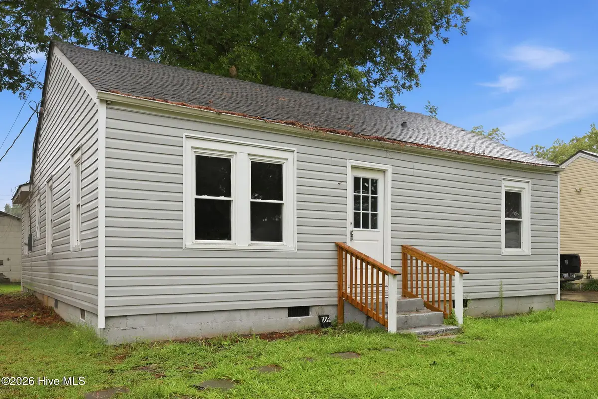 109 Fairview Street, Williamston, NC 27892 - #1