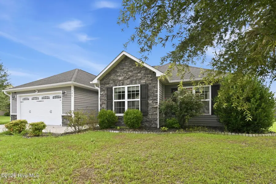 706 Opus Court, Richlands, NC 28574 - #2
