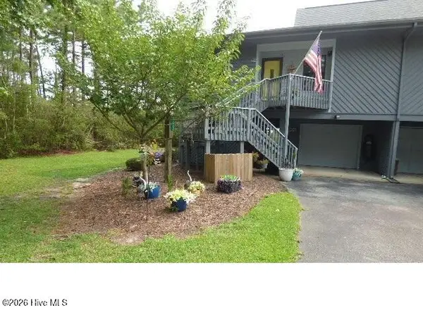 10082 Windward Drive, New Bern, NC 28560