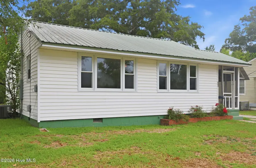 303 Banks Street, Jacksonville, NC 28540 - #3