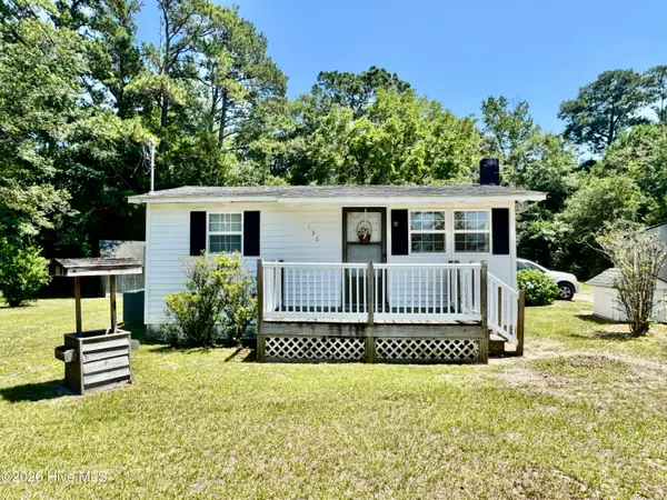 136 Floyd Pond Lane, Richlands, NC 28574