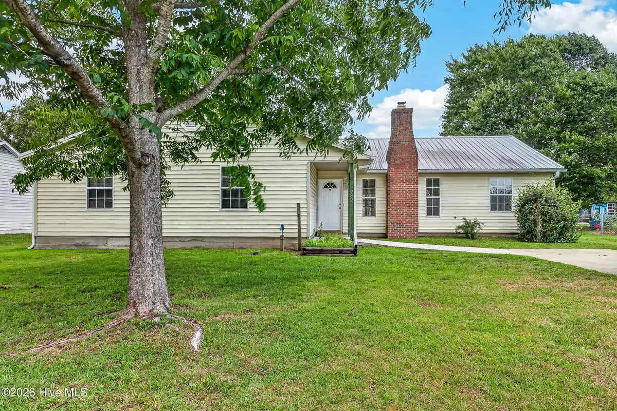 282 Riggs Road, Hubert, NC 28539 - #1