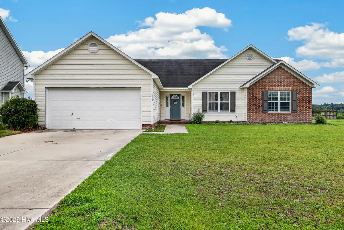 108 Farmington Drive, Richlands, NC 28574 - #1