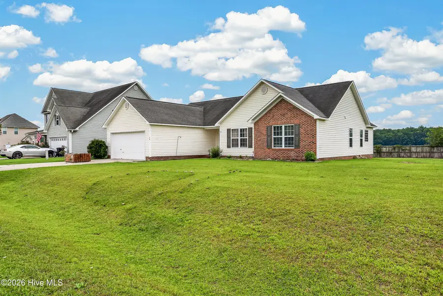 108 Farmington Drive, Richlands, NC 28574 - #2