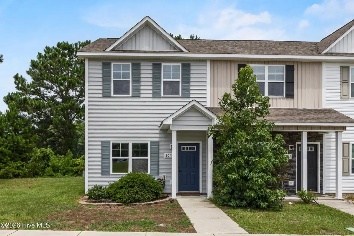 301 Justice Farm Drive, Sneads Ferry, NC 28460 - #1