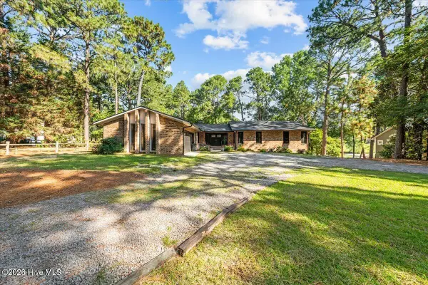 5 Crows Nest, Whispering Pines, NC 28327
