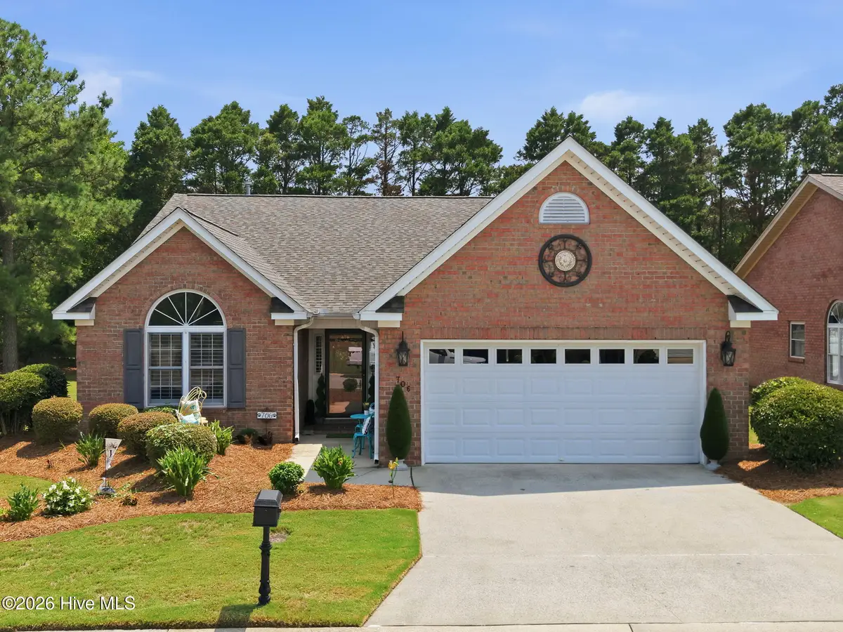 706 Shamrock Way, Greenville, NC 27834 - #1