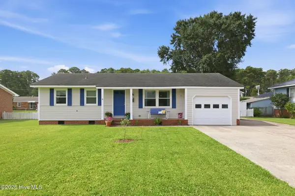 211 Vine Street, Beaufort, NC 28516