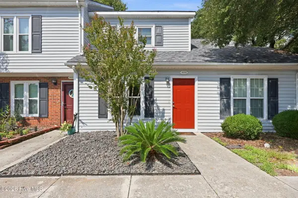 3200 Crystal Oaks Lane #850, Morehead City, NC 28557