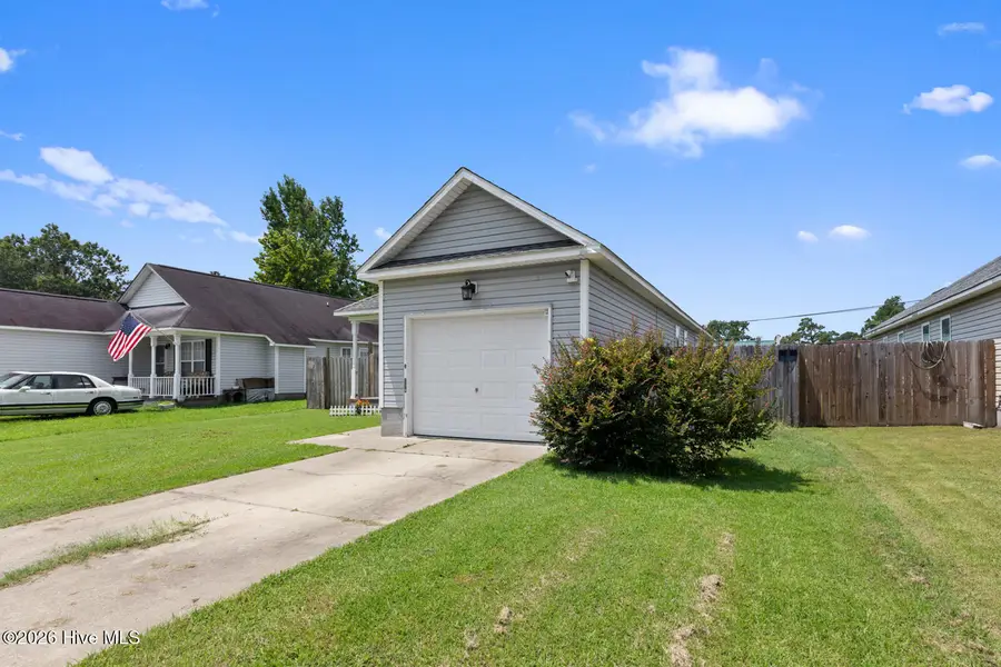 506 Mattocks Avenue, Maysville, NC 28555 - #3