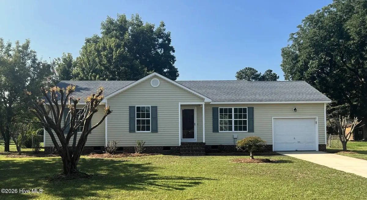 2595 Pine Knoll Drive, Kinston, NC 28504 - #1