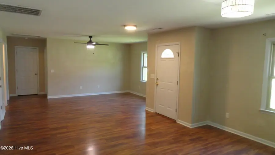 111 Wanchese Way, New Bern, NC 28560 - #3