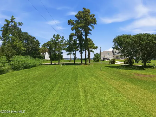 1513 Scotts Landing, Morehead City, NC 28557