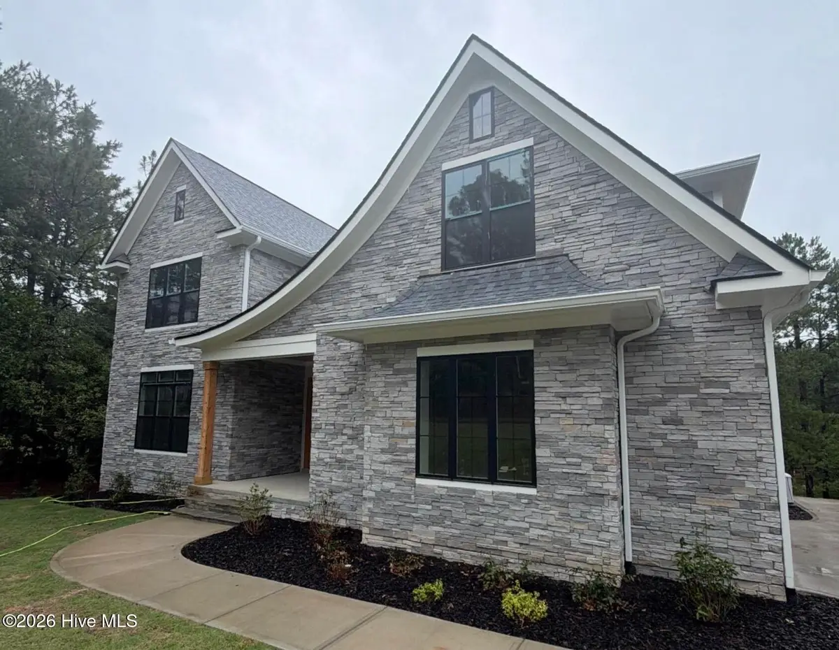 16 Overpeck Lane, Pinehurst, NC 28374 - #1