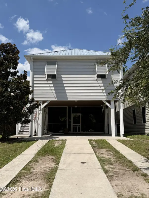112a James Avenue, Surf City, NC 28445