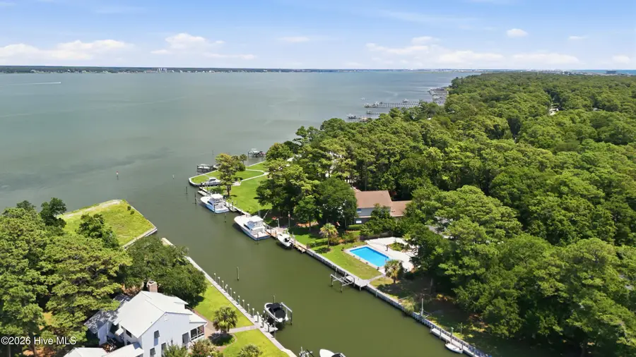 286 Oakleaf Drive, Pine Knoll Shores, NC 28512 - #3