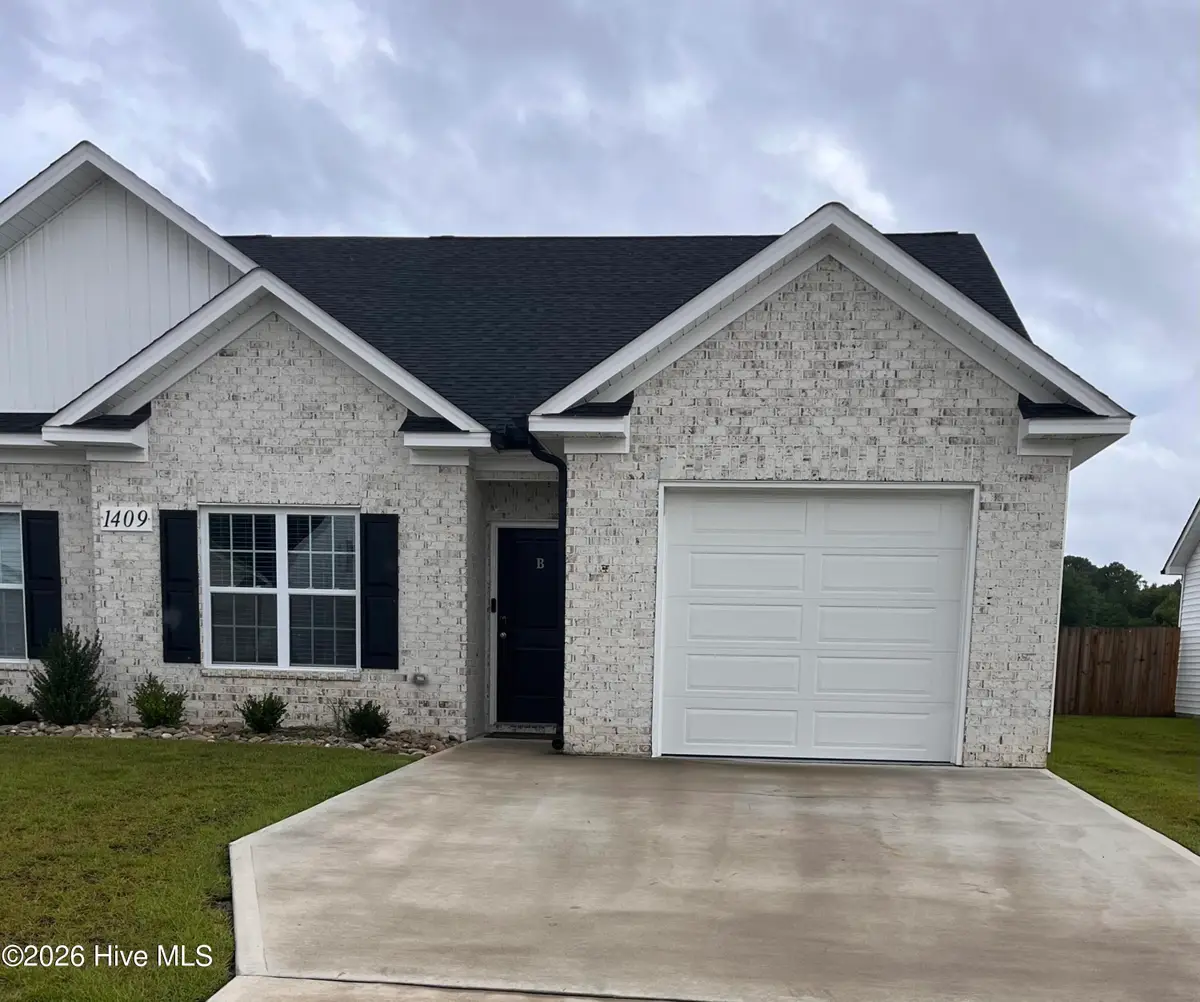 1409 Dorset Drive, Greenville, NC 27834 - #1