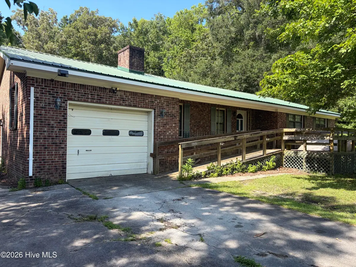 1371 Cooper Road, Bayboro, NC 28515 - #1