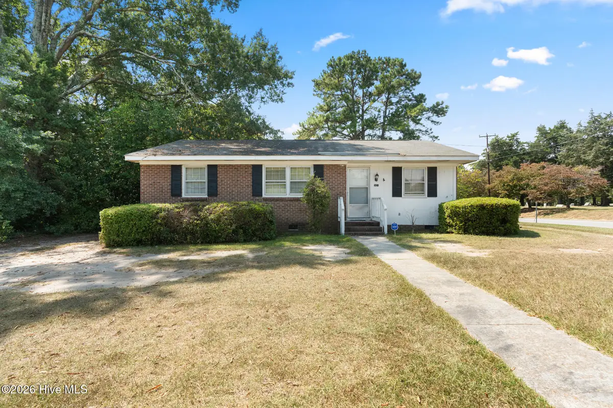 301 Tuskeegee Drive, Laurinburg, NC 28352 - #1
