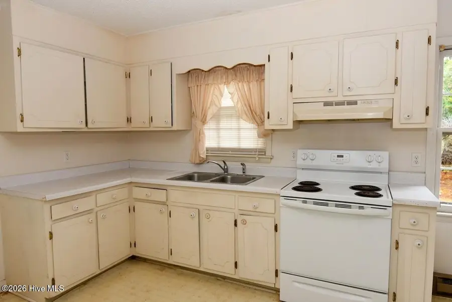 2554 Vernon Avenue, Winterville, NC 28590 - #2