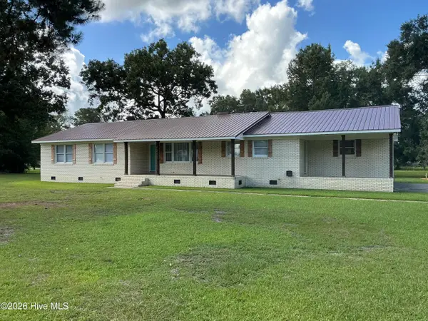 221 E Bladen Street, Bladenboro, NC 28320