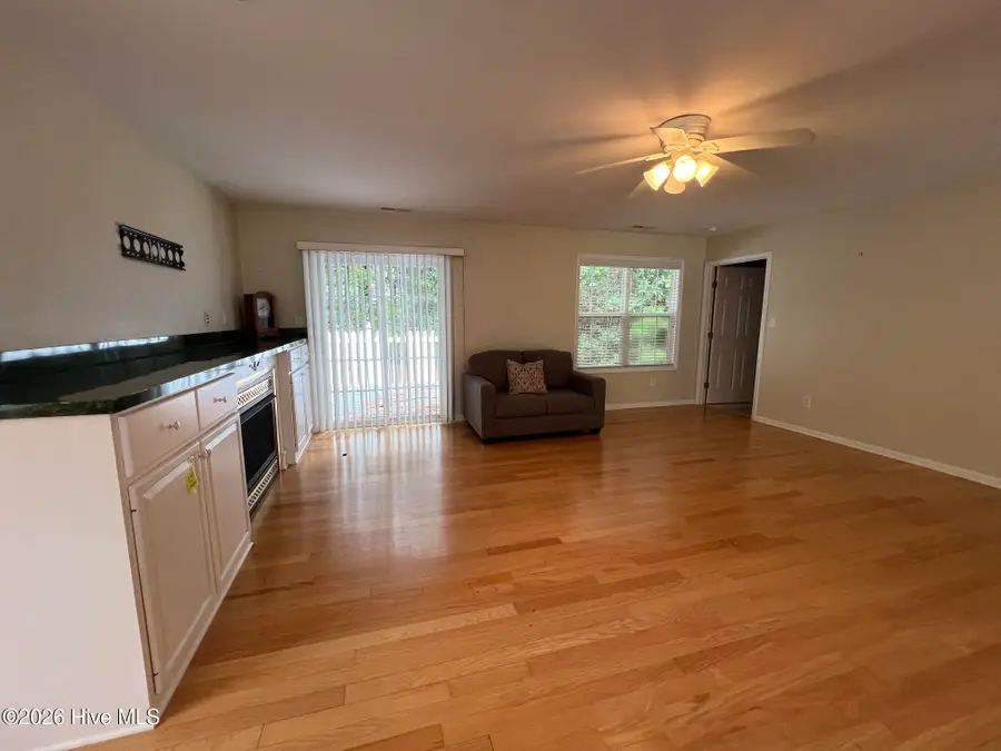302 Jasmine S, Swansboro, NC 28584 - #3